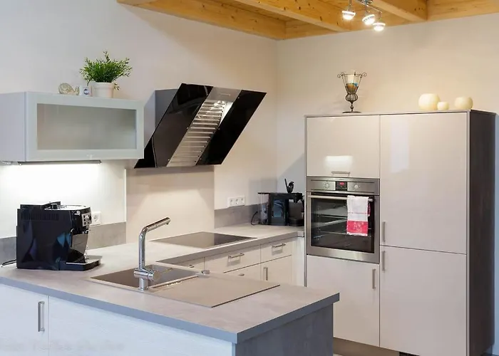 Jonas בית נופש *