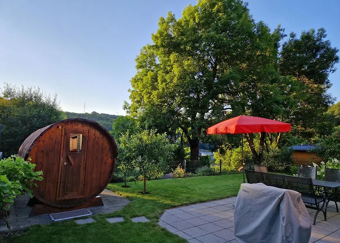 Jonas בית נופש *